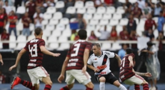 Vasco x Flamengo Bruno Cesar