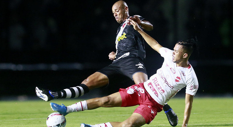 Vasco decepciona e empata na estreia da S&Atilde;&copy;rie B com o Vila Nova - Esportes  - R7 Futebol