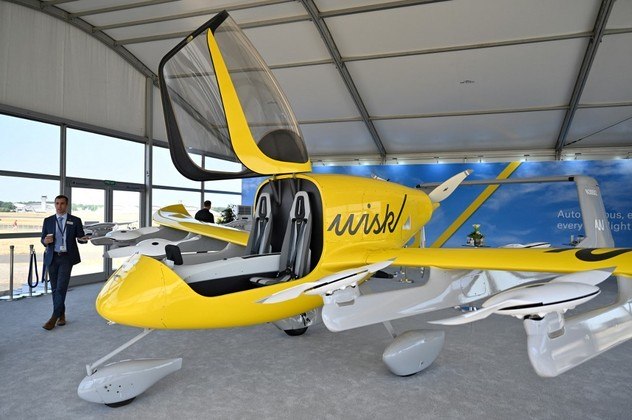 A aeronave foi projetada pela Wisk Aero para o táxi aéreo autônomo, ou seja, sem a necessidade de pilotos no comando da aeronave