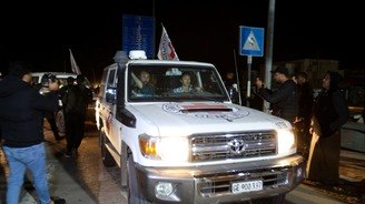 Israel e terroristas do Hamas concordaram em prorrogar trégua  (Ibraheem Abu Mustafa/Reuters - 26.11.2023)