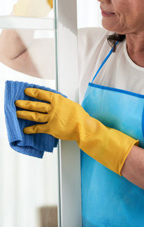 Quer contratar uma profissional? Entenda suas obrigações (Freepik Pressfoto)