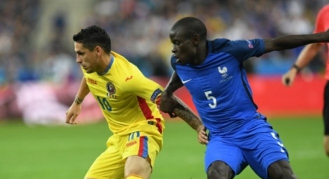 Veja imagens de Kanté com a camisa da França