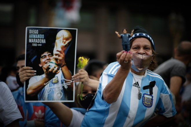 Diego Maradona fez cirurgia plástica ao rosto - Jogo da Vida