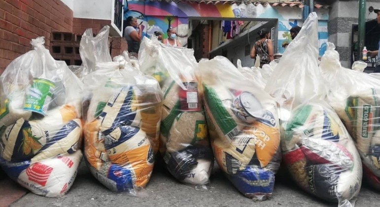 Maioria das famílias precisa recorrer a cestas subsidiadas pelo governo venezuelano