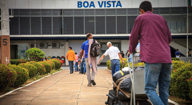 Venezuelanos chegam a Boa Vista - RO