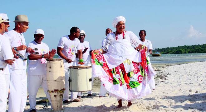 Venha conhecer a história do samba e suas definições