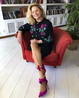 No geral, os looks de Vera são marcados por muita elegância e ela continua adorando usar um salto alto