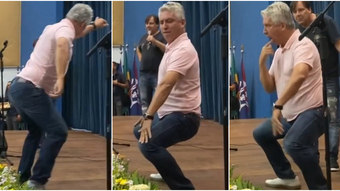 Vereador de Salvador (BA) rouba a atenção com dancinha inusitada em evento para educadores