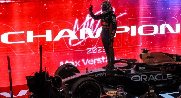 Verstappen conquista tricampeonato mundial da Fórmula 1, com