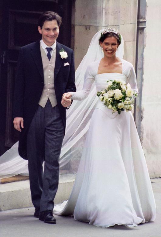 Vestido Noiva Princesa Com Véu Longo Casamento Lindo 'e150