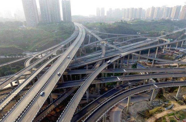 Este é o Huangjuewan, na China, escolhido como o viaduto mais difícil de trafegar do mundo. Não é para menos, a construção tem 20 rampas, cinco níveis e conecta três grandes vias expressas, além de outras cinco estradas