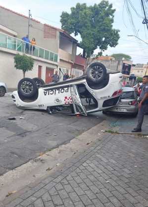 Acidente ocorreu na rua Flavio Tambellini, região de Sapopemba
