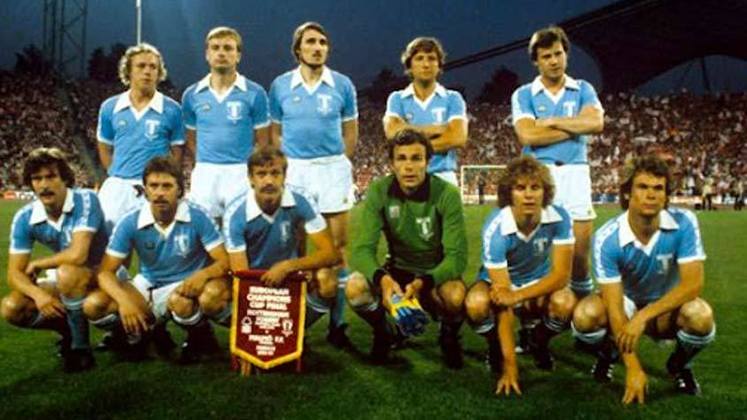 Vice: Malmo (1979) - Campeão: Olímpia - O time paraguaio venceu a partida de ida, na Suécia, e também ganhou em casa, por 2 a 1.