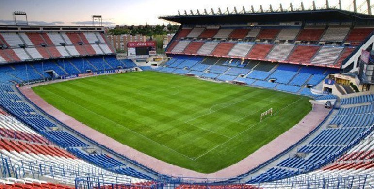 Vicente Calderón - Construído em 1966, recebeu este nome em homenagem ao presidente responsável pela construção do estádio. O local recebeu jogos da Copa do Mundo de 1982 e parou de ser utilizado após o término da construção do Wanda Metropolitano, nova casa do Atlético de Madrid