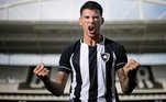 VICTOR CUESTA - Botafogo (C$ 6,63) Com bom histórico no Cartola nos últimos anos, tem um confronto teoricamente favorável para pontuar contra um Juventude que não fez gol contra o Cuiabá na rodada passada.