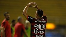 Victor Hugo se emociona com 1º gol no profissional do Flamengo