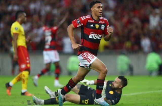 Victor Hugo - Ficou em campo seis minutos e se machucou - SEM NOTA -  Foto: Gilvan de Souza/Flamengo