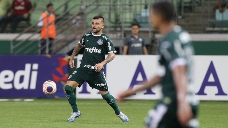 Victor Luís - Posição: Lateral-esquerdo - Jogos disputados na Libertadores 2021: 5 - Gols marcados: - 0 - Assistências: 1
