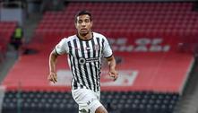 Botafogo avança nas tratativas para ter o atacante Victor Sá, do Al-Jazira