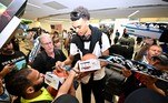 Nesta primeira temporada na NBA, o jogador de 19 anos vai ganhar cerca de 12,2 milhões de dólares (R$ 57,3 milhões, na conversão de valores). A tendência é que a bolada aumente ao longo dos anos, caso ele tenha sucesso nas quadras