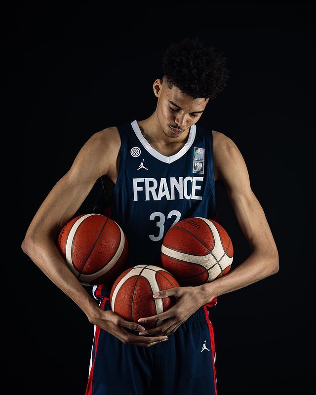 Jogador de basquete francês viraliza nos EUA com tradução de nome