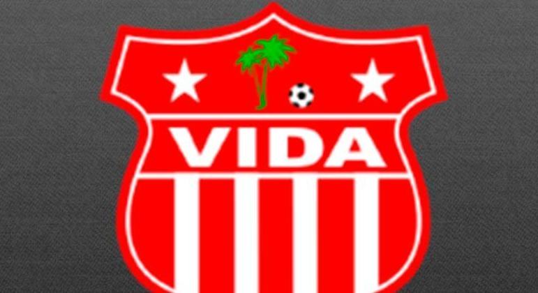 Vida	- Honduras - Na elite nacional desde 1965
