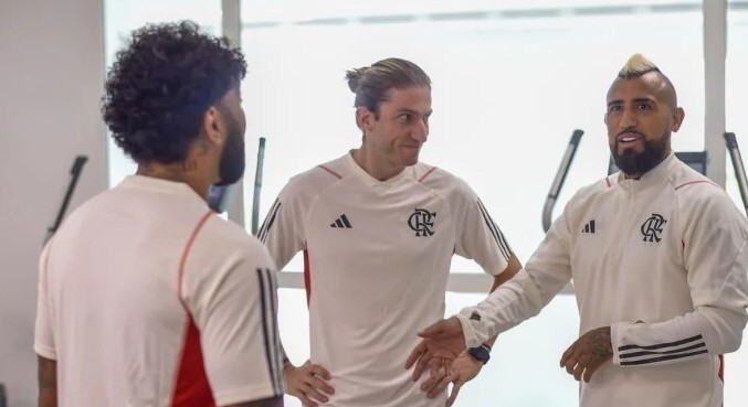 Por outro lado, Thiago Maia volta a estar disponível