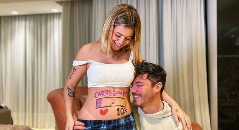 Internautas acusam Viih Tube de explorar a filha que ainda não nasceu
