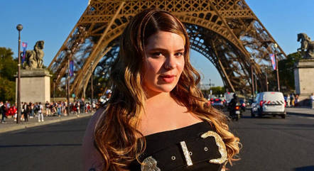 Influenciadora visitou a Torre Eiffel nesta segunda (2)