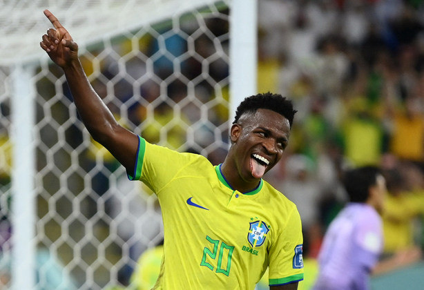 De todos os jogadores da seleção brasileira na Copa do Catar, Vinícius Jr., destaque do Real Madrid, tem tudo para ser o craque brasileiro em 2026. Jogou bem em todas as partidas no Catar e não deveria ter sido substituído no segundo tempo contra a Croácia.