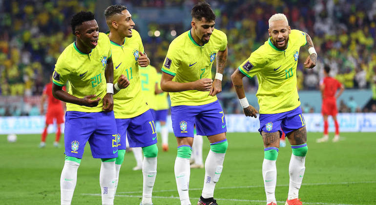 Vini Jr., Raphinha, Paquetá e Neymar se divertiram nos gols da classificação do Brasil