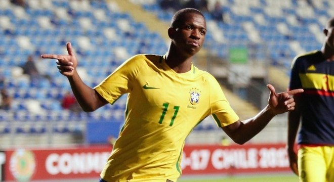 VinÃ­cius JÃºnior. EsperanÃ§a para o Brasil parar de ficar 'de joelhos' para Neymar