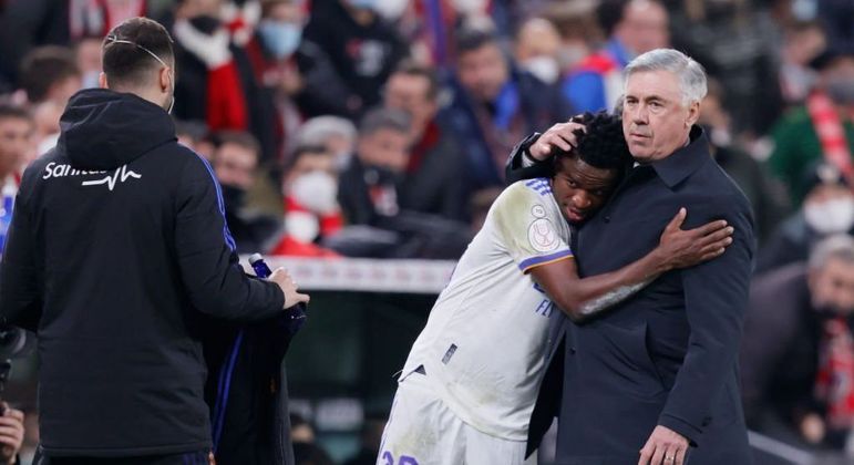 Vinicius Júnior tem verdadeira adoração por Ancelotti. Assim como Rodrygo. Cenário preparado