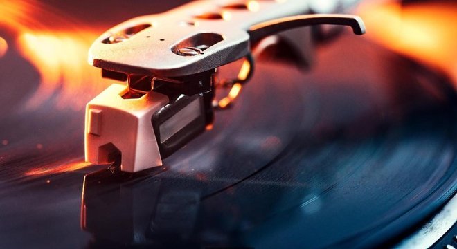 O vinil moderno é feito de PVC, que não é reciclável 