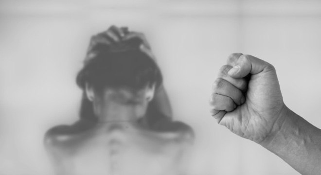 Isolamento social para conter pandemia encobre violência doméstica