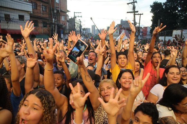 Os paulistanos saíram de casa para curtir a 18ª edição da Virada Cultural, na cidade de São Paulo, que teve início neste sábado (27)