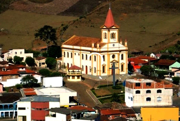 Virginópolis (Minas Gerais) - Cidade com 10.800 habitantes numa área de 440 km2, a 270 km da capital Belo Horizonte