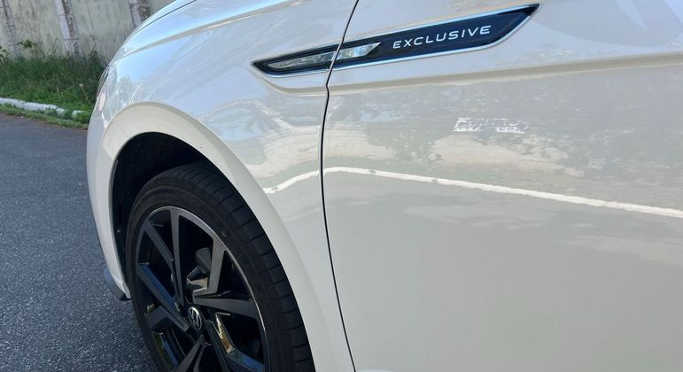 Mescla esportividade e conservadorismo das linhas típicas do VW
