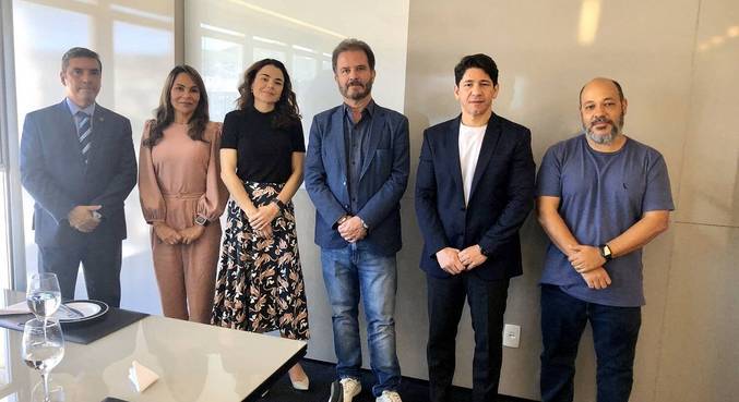 Equipe da Polícia Federal foi recebida por diretores da Record TV Minas