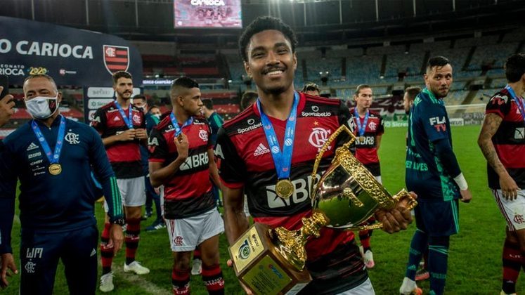 Vitinho já marcou gols em finais e participou das conquistas do Carioca em 2019, 2020 e 2021