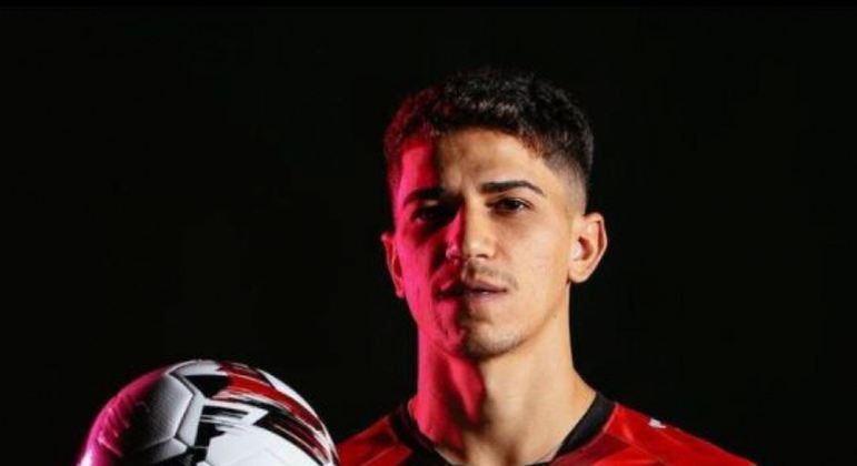 Vitor Bueno: meia - Athletico Paranaense - 27 anos - contrato até dezembro de 2024 - valor de mercado: 1,3 milhão de euros (R$ 6,7 milhões)