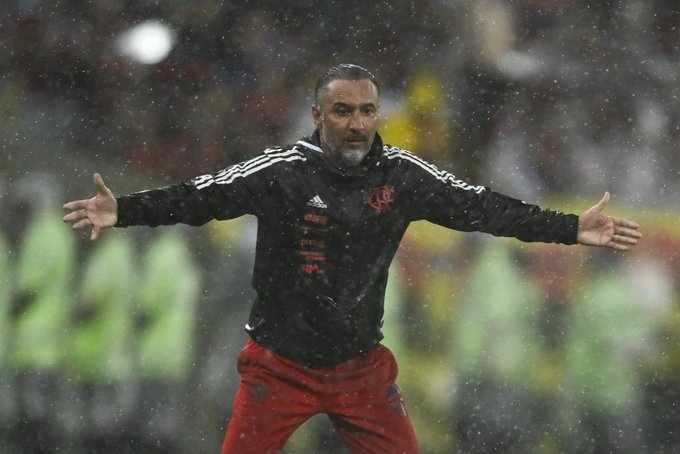 Mesmo sem títulos, início de Vítor Pereira no Flamengo é melhor