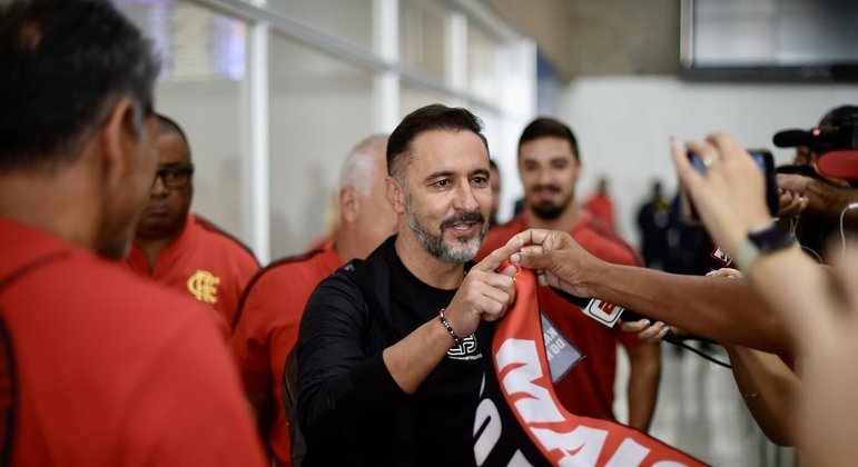 Vitor Pereira chegando no Flamengo