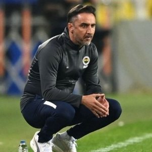 Vitor Pereira deixou o comando do Fenerbahçe, da Turquia