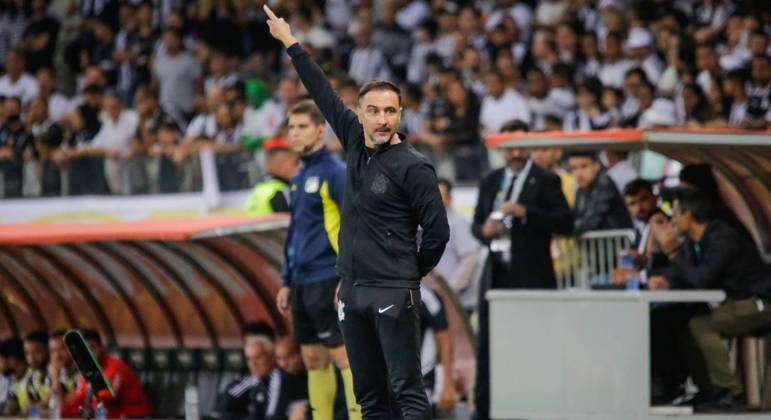Vítor Pereira acredita em melhora do Corinthians no segundo turno
