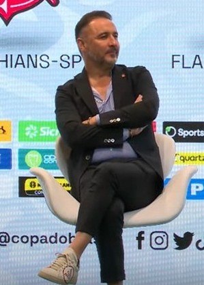 O técnico Vítor Pereira no sorteio