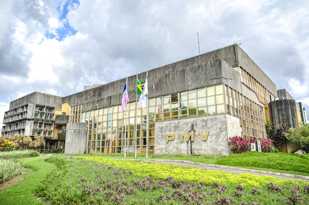 14 — Espírito Santo, com PIB de R$ 186,3 bilhões, ou 2,1% de toda a economia brasileira