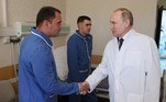 'Ele terá orgulho de seu pai', disse Putin ao soldado, que contou ter um filho de 9 meses de idade