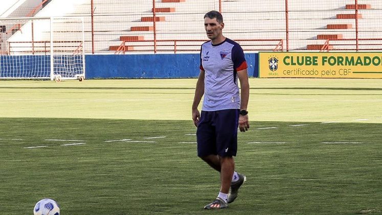 Vojvoda chegou ao Fortaleza em 2021, após sucesso no Unión Lá Calera, e já fez história no Leão: classificou a equipe para a sua primeira disputa de Libertadores. 