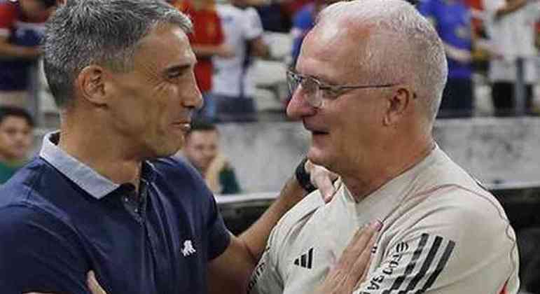 O início de 2024 pode revolucionar a carreira dos dois. Dorival quer a Seleção. O São Paulo quer Vovjvoda
